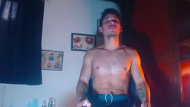 Snapshot of RuiMaddoox chatting on 7, 10, 2025 RuiMaddoox online show from 7, 10, 2025