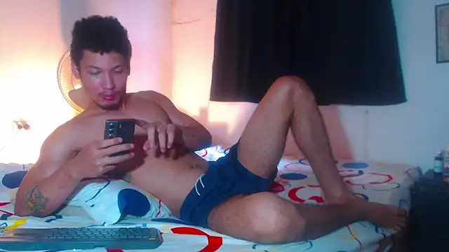 Snapshot of RuiMaddoox chatting on 10, 10, 2025 RuiMaddoox online show from 10, 10, 2025