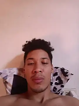 Snapshot of RuiMaddoox chatting on 11, 1, 2026 RuiMaddoox online show from 11, 1, 2026