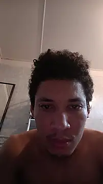 Snapshot of RuiMaddoox chatting on 6, 11, 2025 RuiMaddoox online show from 6, 11, 2025