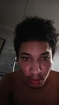 Snapshot of RuiMaddoox chatting on 11, 11, 2025 RuiMaddoox online show from 11, 11, 2025