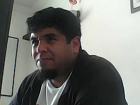 Snapshot of Rolo-Sumiso chatting on 14, 10, 2025 Rolo-Sumiso online show from 14, 10, 2025