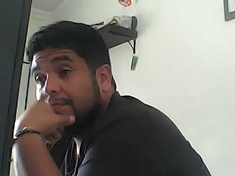 Snapshot of Rolo-Sumiso chatting on 23, 9, 2025 Rolo-Sumiso online show from 23, 9, 2025