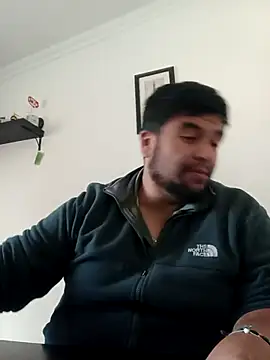 Snapshot of Rolo-Sumiso chatting on 25, 9, 2025 Rolo-Sumiso online show from 25, 9, 2025