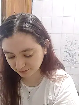 Anaa Rose online show from 15, 9, 2025