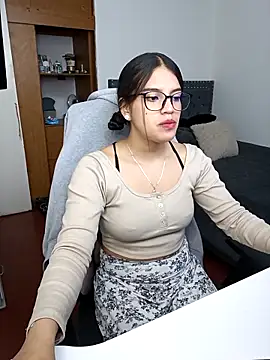 asumi 18 online show from 12, 9, 2025