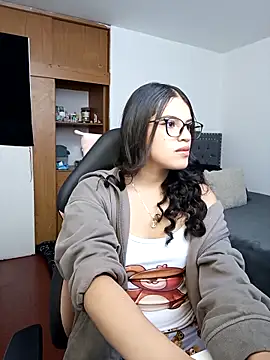 asumi 18 online show from 10, 9, 2025