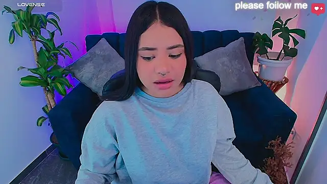 nicemiiaa7  online show from 23, 3, 2026