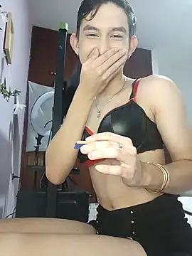 Snapshot of ashley_moss chatting on 11, 10, 2025 ashley moss online show from 11, 10, 2025