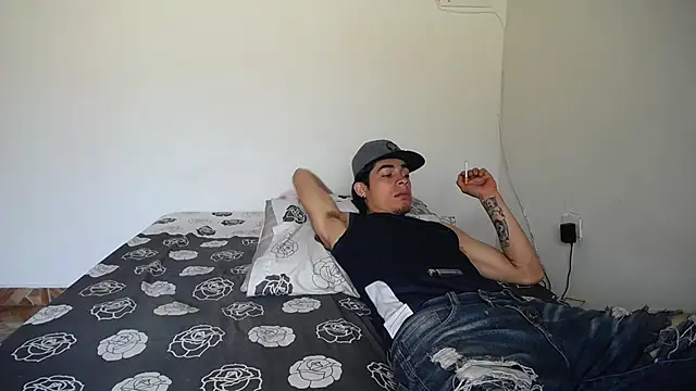 Candy Grey28 online show from 26, 11, 2025