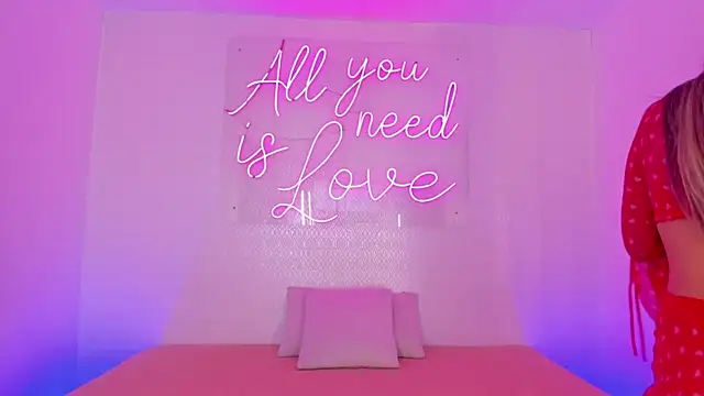 aleksandramiller  online show from 24, 4, 2026