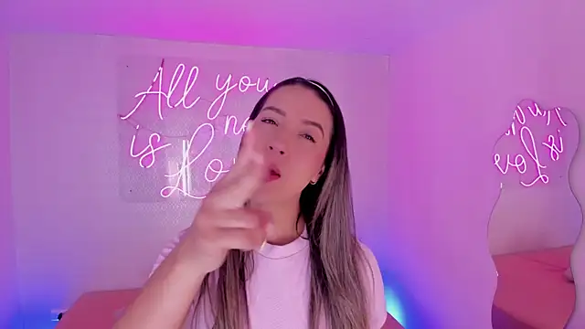 aleksandramiller  online show from 20, 5, 2026