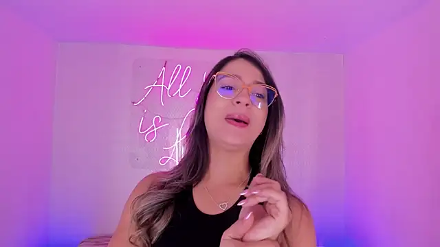 aleksandramiller  online show from 11, 5, 2026
