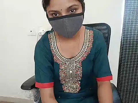 miss kaur23 online show from 6, 11, 2025