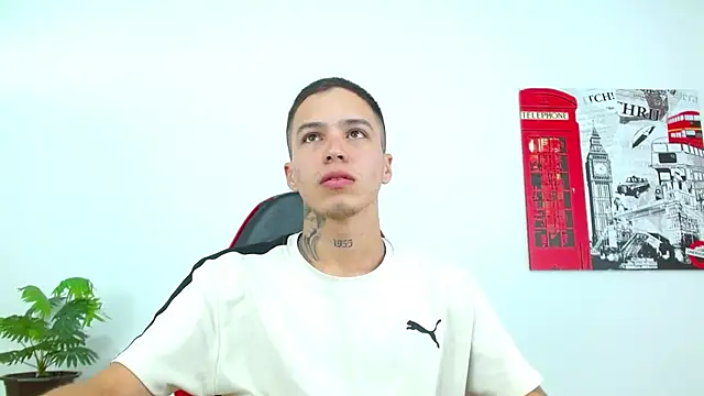 Cumandres18 online show from 5, 5, 2026