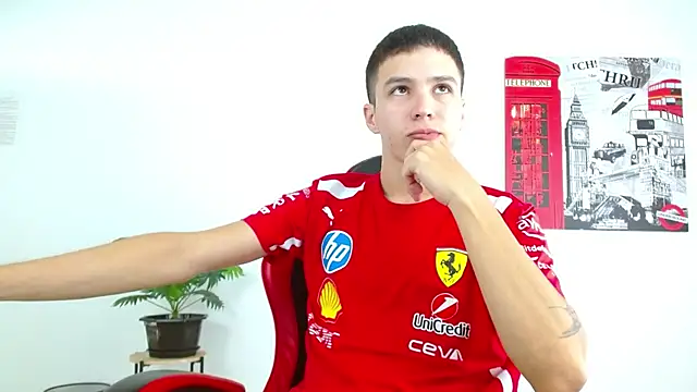 Cumandres18 online show from 8, 11, 2025