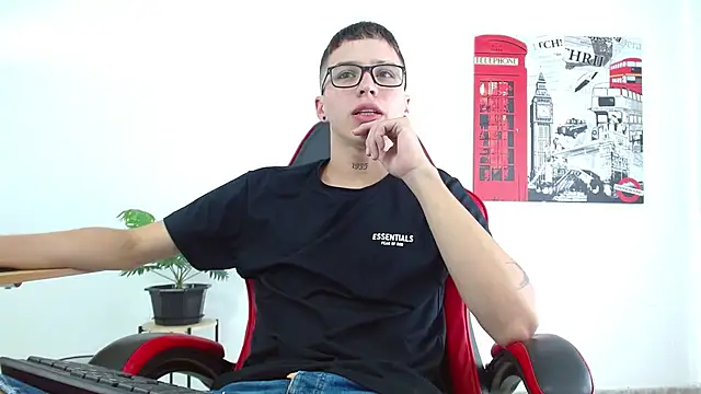 Cumandres18 online show from 6, 10, 2025