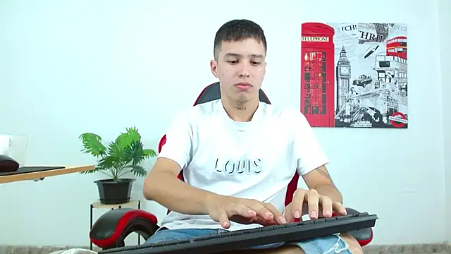 Cumandres18 online show from 9, 10, 2025