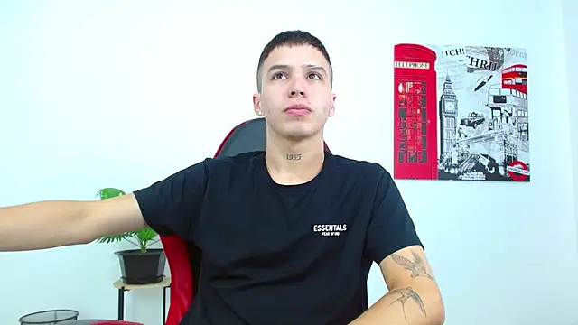 Cumandres18 online show from 2, 12, 2025