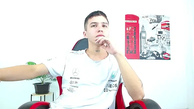 Cumandres18 online show from 11, 10, 2025