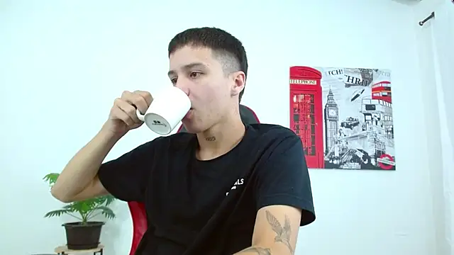 Cumandres18 online show from 14, 11, 2025