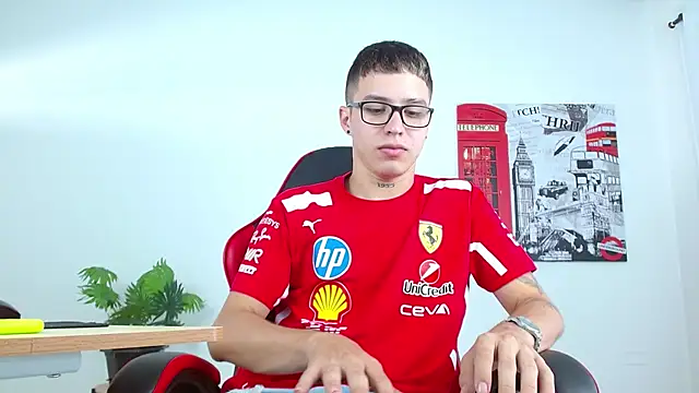 Cumandres18 online show from 9, 9, 2025