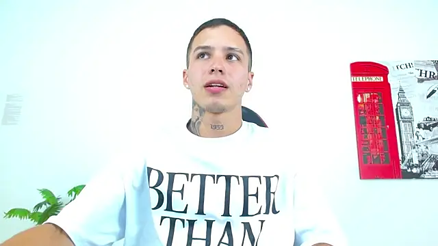 Cumandres18 online show from 15, 4, 2026