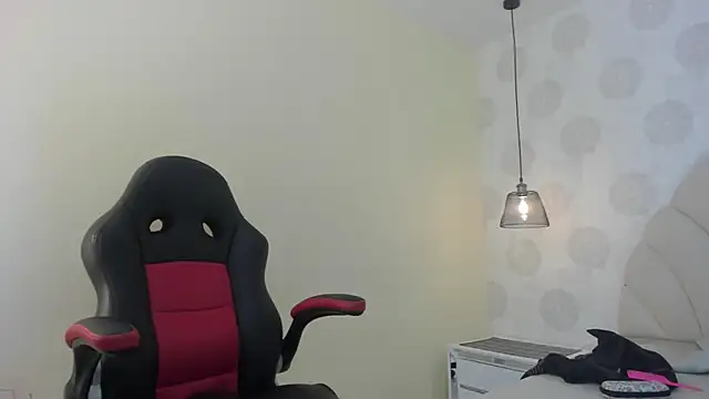 Snapshot of GIANAMILLER6 chatting on 26, 9, 2025 GIANAMILLER6 online show from 26, 9, 2025