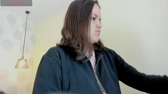 GIANAMILLER6 online show from 6, 1, 2026