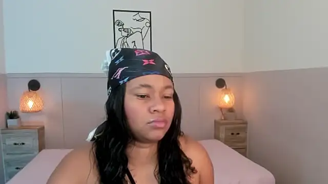 Snapshot of AuroraSky8 chatting on 16, 10, 2025 AuroraSky8 online show from 16, 10, 2025