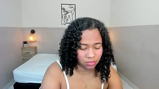 Snapshot of AuroraSky8 chatting on 24, 10, 2025 AuroraSky8 online show from 24, 10, 2025