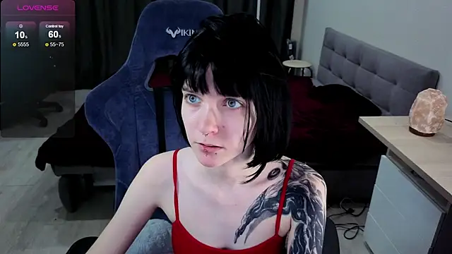 HazelTompson online show from 14, 1, 2026