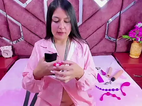 Mia Sweet 20 online show from 10, 9, 2025