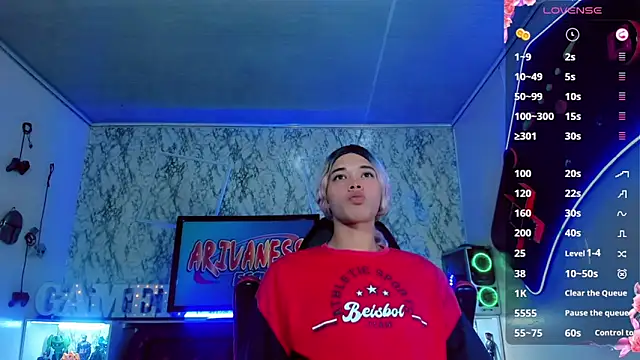 Madison Mujica online show from 18, 10, 2025