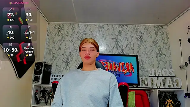 Madison Mujica online show from 30, 9, 2025