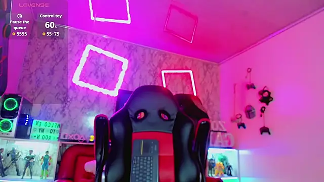 Madison Mujica online show from 1, 10, 2025