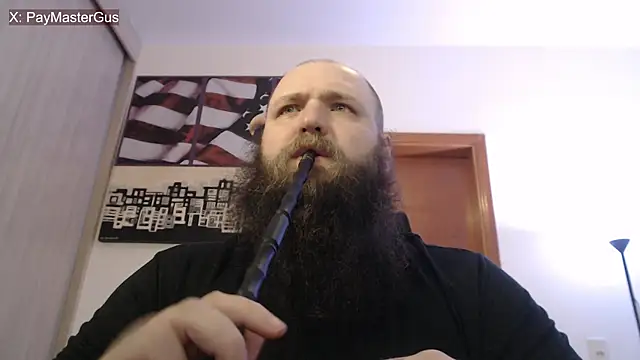 Snapshot of PayMasterGus chatting on 28, 9, 2025 PayMasterGus online show from 28, 9, 2025