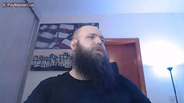 Snapshot of PayMasterGus chatting on 9, 10, 2025 PayMasterGus online show from 9, 10, 2025