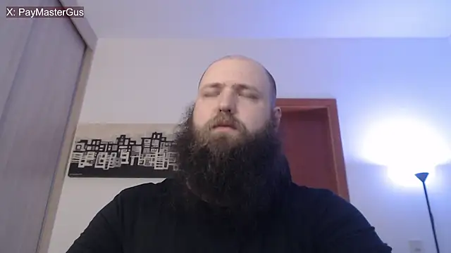 Snapshot of PayMasterGus chatting on 31, 10, 2025 PayMasterGus online show from 31, 10, 2025