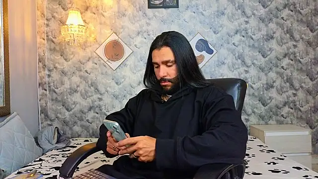 Apolo rousse1 online show from 11, 1, 2026