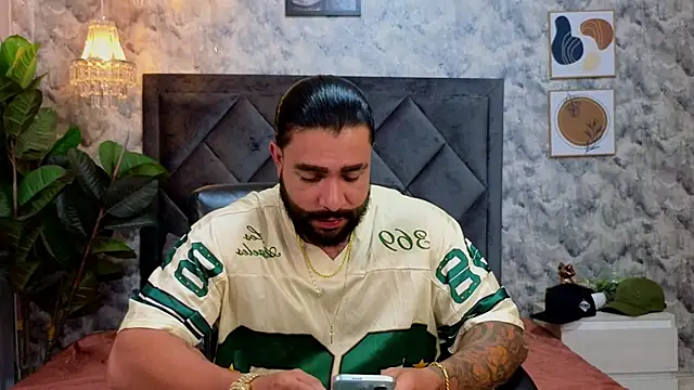 Apolo rousse1 online show from 12, 11, 2025