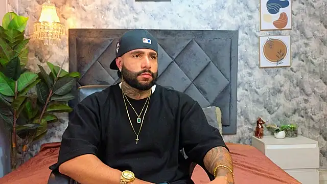 Apolo rousse1 online show from 17, 11, 2025