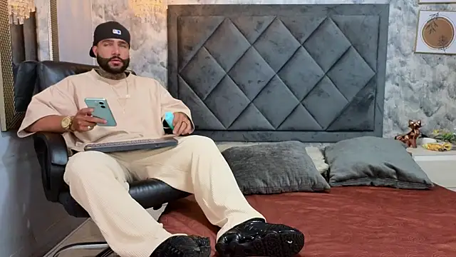 Apolo rousse1 online show from 10, 9, 2025