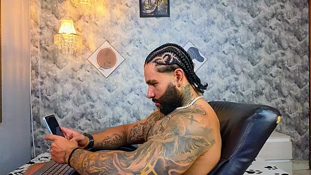 Apolo rousse1 online show from 22, 12, 2025