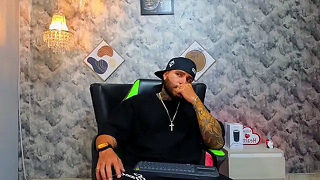 Snapshot of Apolo_rousse1 chatting on 20, 2, 2026 Apolo rousse1 online show from 20, 2, 2026