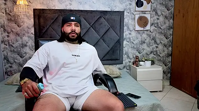 Apolo rousse1 online show from 3, 10, 2025