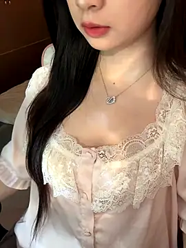 Nana kute20 online show from 20, 11, 2025