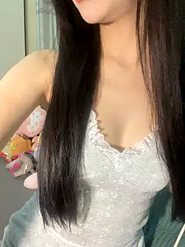 Dior baby online show from 8, 10, 2025