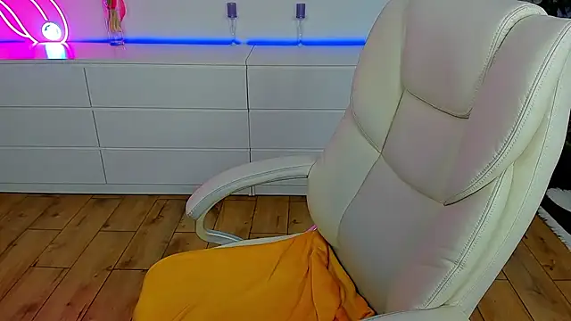 KattyRose8 online show from 8, 3, 2026