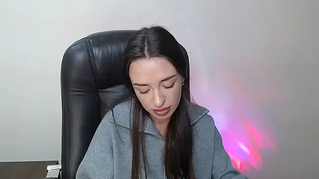 BonnieX  online show from 28, 11, 2025